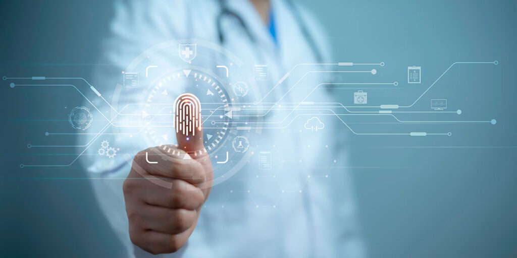 Ciberseguridad médica. Concepto de seguridad sanitaria. Seguro y protección de datos médicos. Historial de privacidad del paciente. Icono de candado en pantalla virtual. Acceso a tecnología de protección sanitaria.
